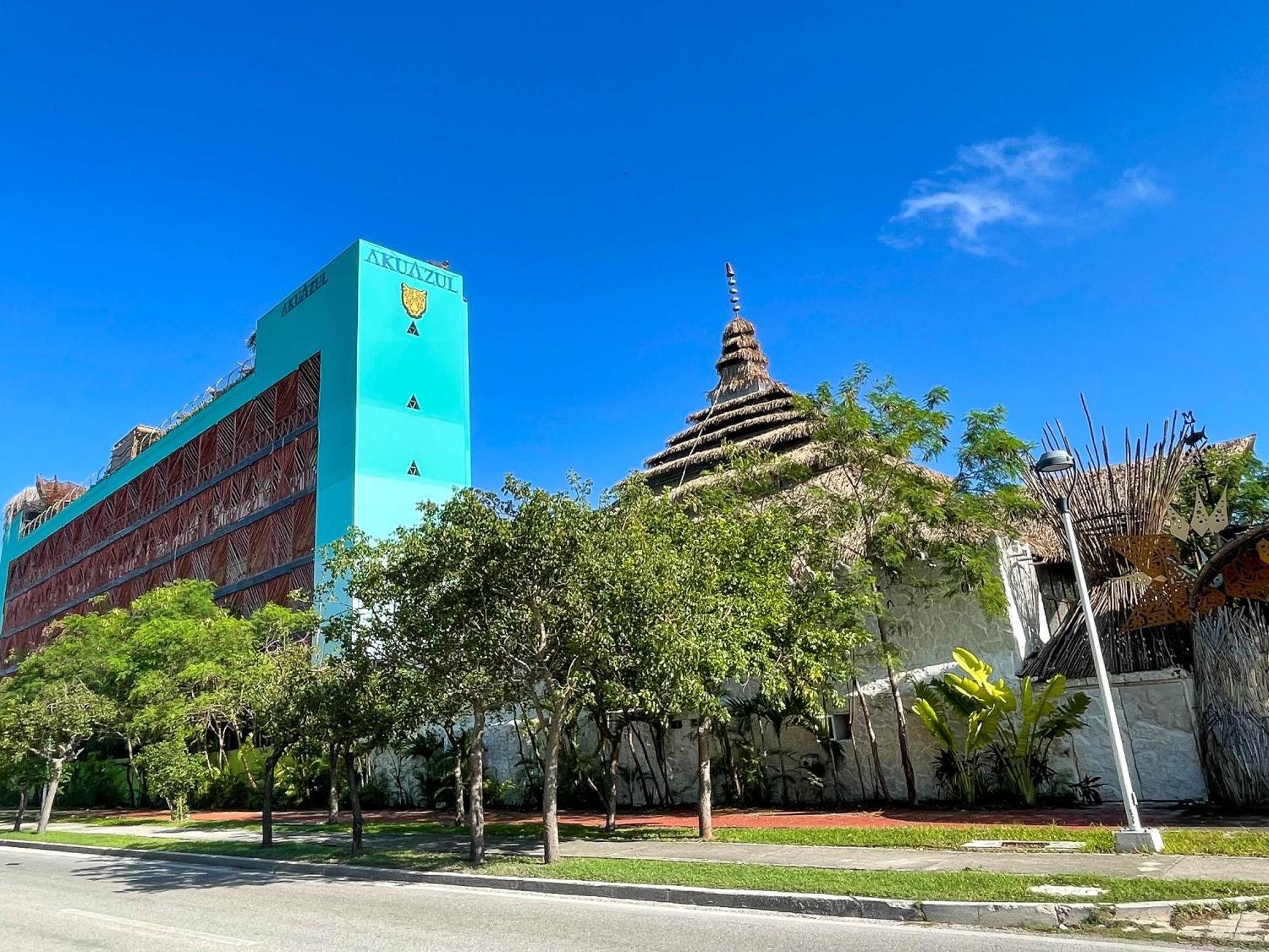 Akuazul Resorts Adults Only Cancún Eksteriør bilde
